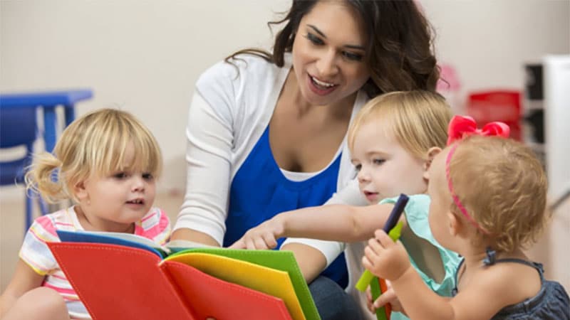 Métiers CAP Petite Enfance : Les postes à pourvoir dans ce secteur d’activité